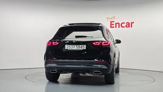 Mercedes-Benz GLA-Class H247 GLA250 4MATIC 2023 4