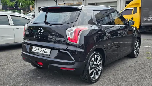 KG Mobility Tivoli LX 2WD 2015 7
