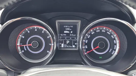 KG Mobility Tivoli LX 2WD 2015 17