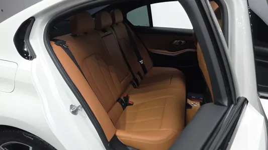 BMW 3 Series (G20) 320i M 2024 10