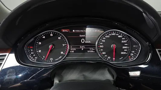 Audi A8 4.2 FSI RSE 2010 8