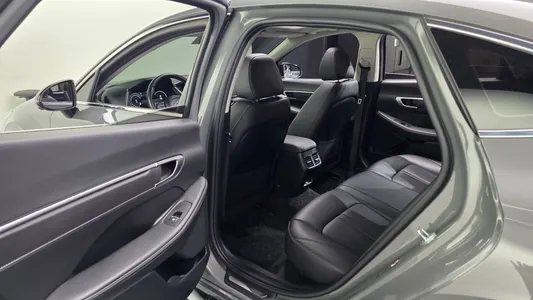 Hyundai (DN8) 1.6 2022 26