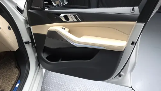 BMW X5 (G05) xDrive 45e M 2021 24