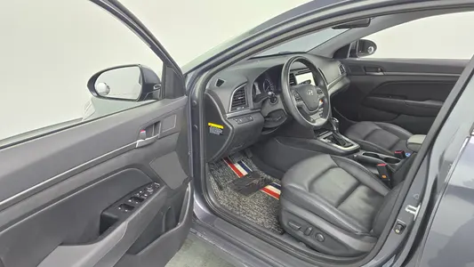 Hyundai AD 1.6 e-VGT 2015 10