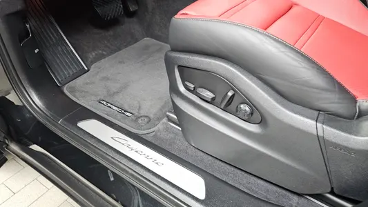 Porsche (PO536) 3.0 2025 14