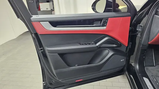 Porsche (PO536) 3.0 2025 24