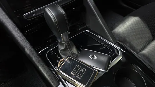 Renault Korea SM6 2.0 LPe LE () 2017 9