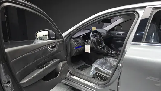 Renault Korea SM6 2.0 LPe LE () 2017 10