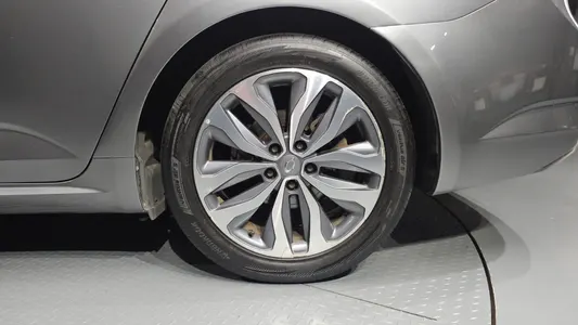 Renault Korea SM6 2.0 LPe LE () 2017 21