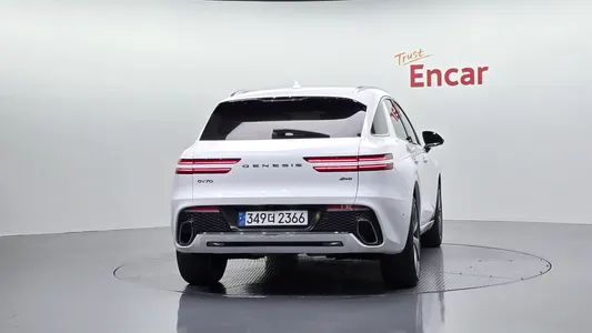 Genesis GV70 2.5T AWD 2023 4