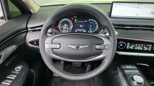 Genesis GV70 2.5T AWD 2023 13