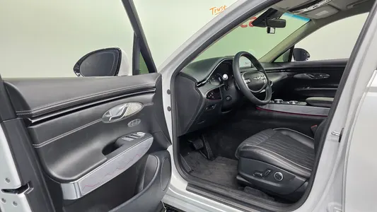 Genesis GV70 2.5T AWD 2023 10