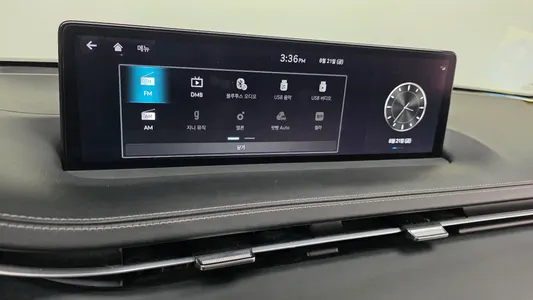 Genesis GV70 2.5T AWD 2023 16
