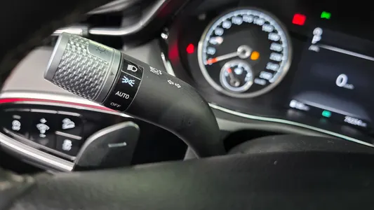 Genesis GV70 2.5T AWD 2023 31