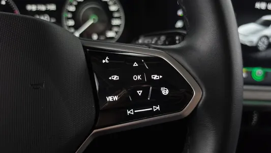 Volkswagen 3 3.0 TDI 2023 17