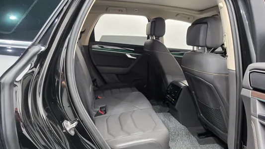 Volkswagen 3 3.0 TDI 2023 29