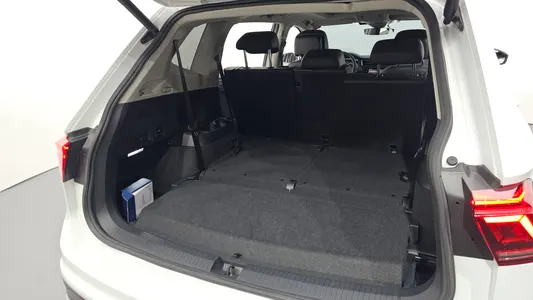 Volkswagen 티구안 올스페이스 2.0 TSI 2023 38