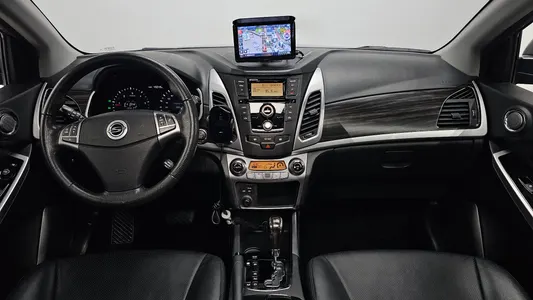 KG Mobility C 2.0 CVT 2WD 2014 7