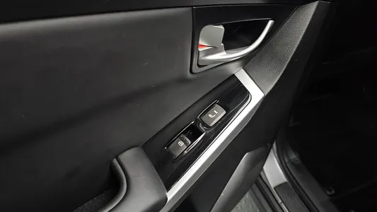 KG Mobility C 2.0 CVT 2WD 2014 31