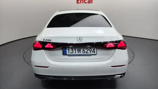 Mercedes-Benz E-Class W214 E200 2024 34