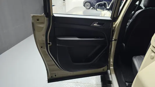 KG Mobility 렉스턴 스포츠 칸 2.2 4WD 2023 25