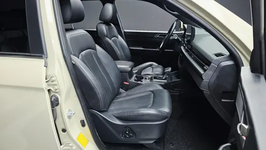 KG Mobility 렉스턴 스포츠 칸 2.2 4WD 2023 26