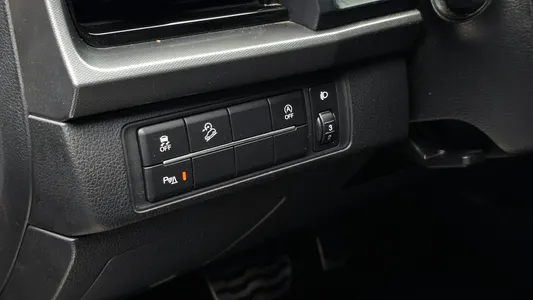 KG Mobility 렉스턴 스포츠 칸 2.2 4WD 2023 28