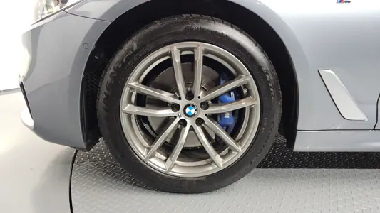 BMW 5 Series (G30) 530i xDrive M 2018 4