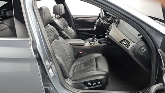 BMW 5 Series (G30) 530i xDrive M 2018 26