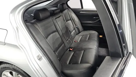 BMW 5 Series (F10) 528i xDrive M 2016 10