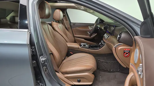 Mercedes-Benz E-Class W213 E300 4MATIC 2019 11