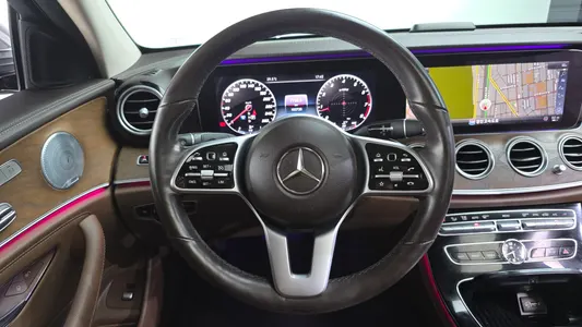 Mercedes-Benz E-Class W213 E300 4MATIC 2019 13