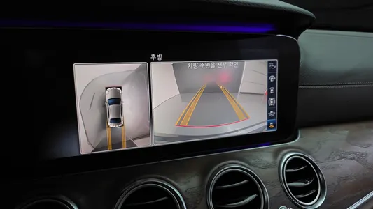 Mercedes-Benz E-Class W213 E300 4MATIC 2019 15