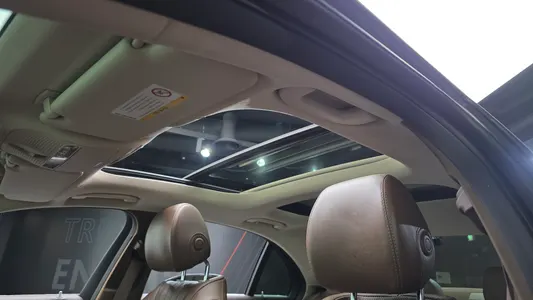 Mercedes-Benz E-Class W213 E300 4MATIC 2019 16