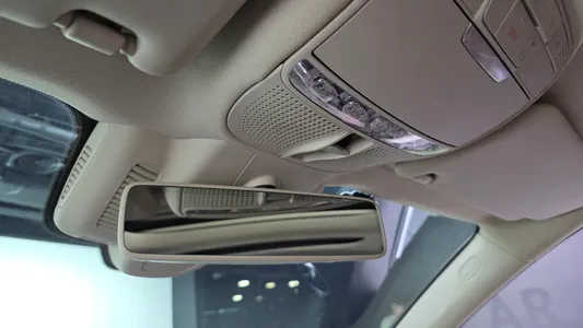 Mercedes-Benz E-Class W213 E300 4MATIC 2019 32