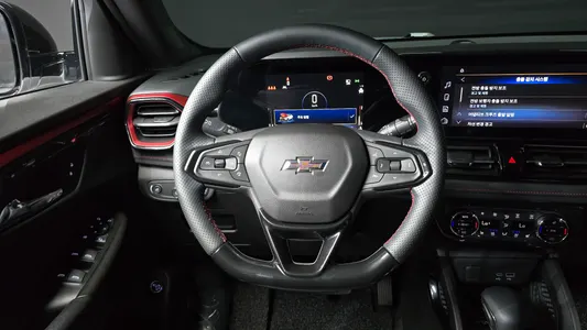 Chevrolet 트레일블레이저 1.3 2WD 2023 12