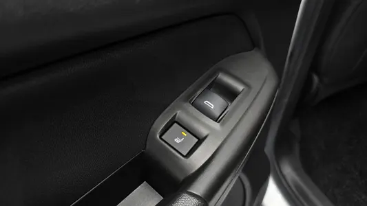 Chevrolet 트레일블레이저 1.3 2WD 2023 16