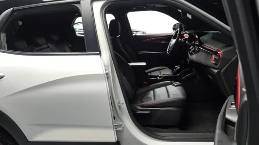 Chevrolet 트레일블레이저 1.3 2WD 2023 26