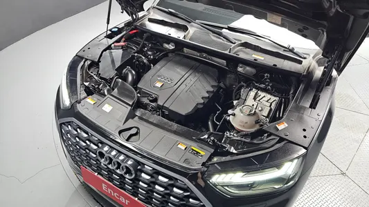 Audi Q5 (FY) 45 TFSI 2021 6