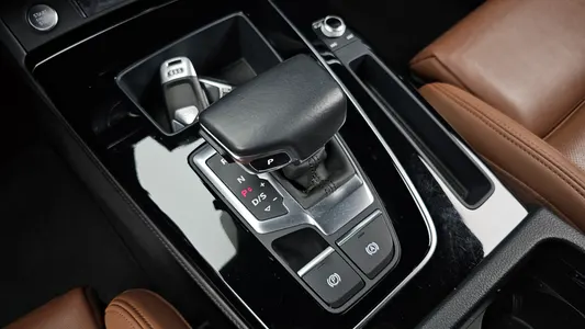 Audi Q5 (FY) 45 TFSI 2021 9