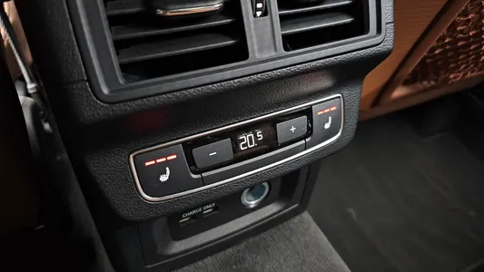 Audi Q5 (FY) 45 TFSI 2021 28