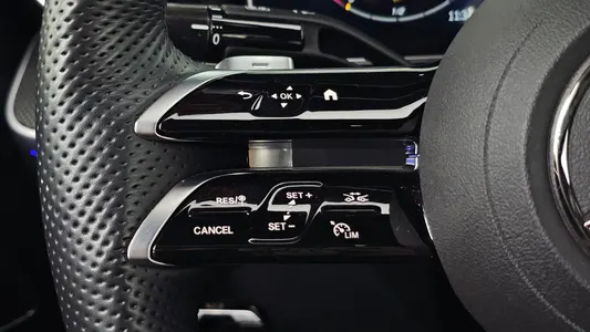 Mercedes-Benz C-Class W206 C300 4MATIC AMG Line 2023 19