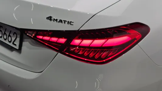 Mercedes-Benz C-Class W206 C300 4MATIC AMG Line 2023 23
