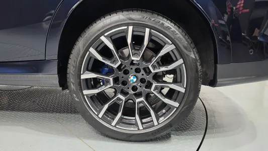 BMW X6 (G06) xDrive40i M 2024 21