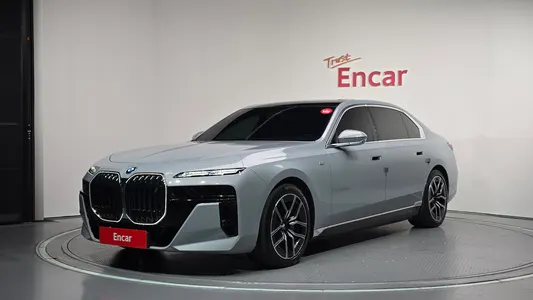 BMW i7 (G70) xDrive 60 M 2023