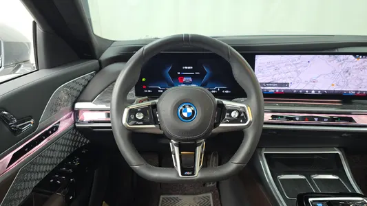 BMW i7 (G70) xDrive 60 M 2023 17