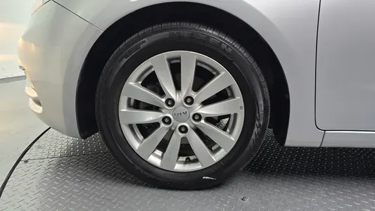 Kia K3 2013 5