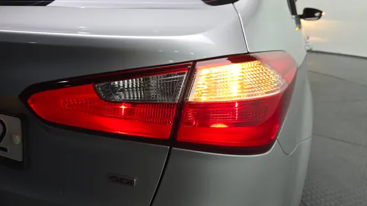 Kia K3 2013 24