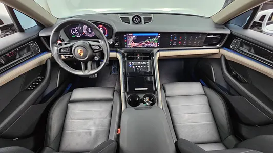 Porsche (976) 2.9 AWD 2024 7