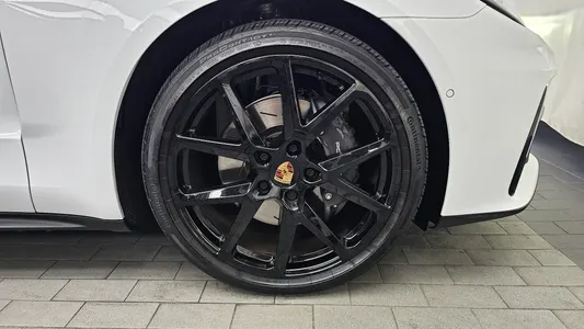 Porsche (976) 2.9 AWD 2024 21